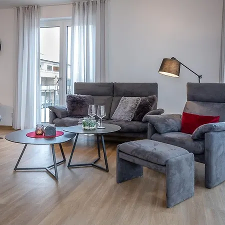 2704 - Strandwiese 16 * Даме