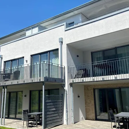 2704 - Strandwiese 16 * Даме